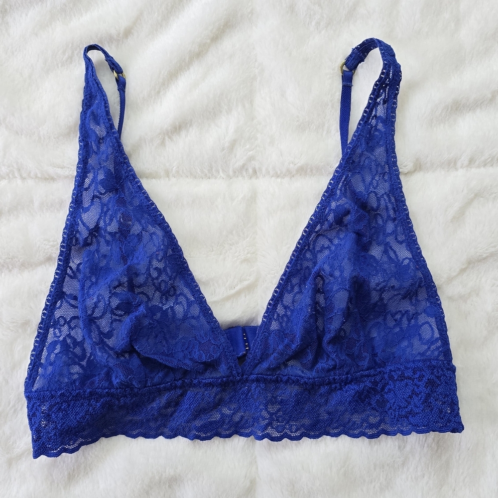 Victoria's Secret Blue Lace Bralette Size L